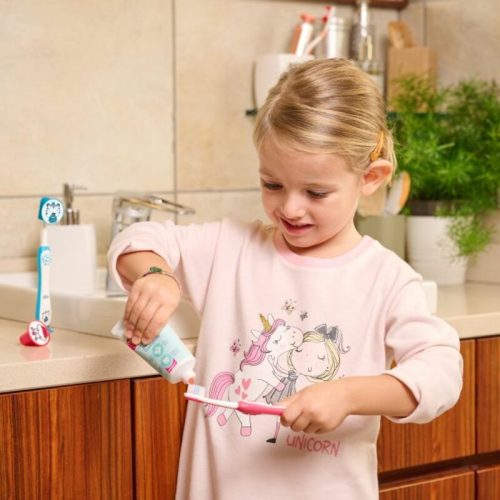 Chicco eper ízű, fluoridmentes fogkrém xilittel, 1 éves kortól