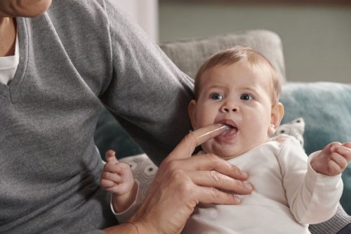 Chicco Ínyzselé fogzás gél szett 30 ml – gyengéd megkönnyebbülés a mindennapokban