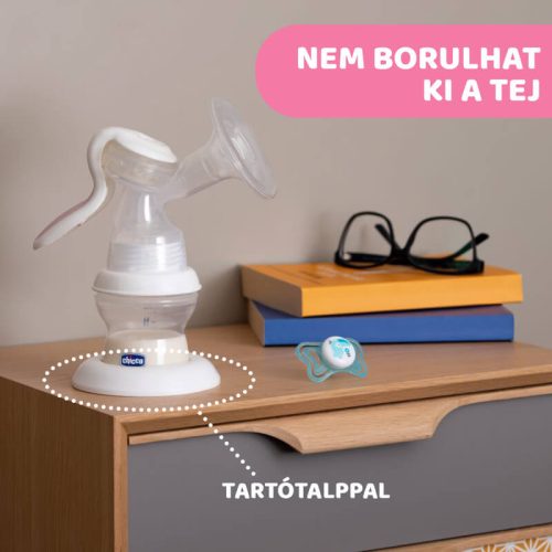 Chicco NaturalFeeling kézi mellszívó – 150 ml-es cumisüveggel
