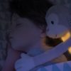 ZAZU Max zenélő plüssmajom narancssárga éjjeli fénnyel és nyugtató dallamokkal